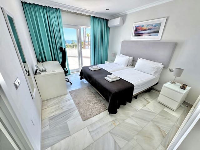 5 Zimmer Villa zu verkaufen in Torrenueva, Mijas mit Pool Garage - 1.595.000 € (Ref: 10123516)