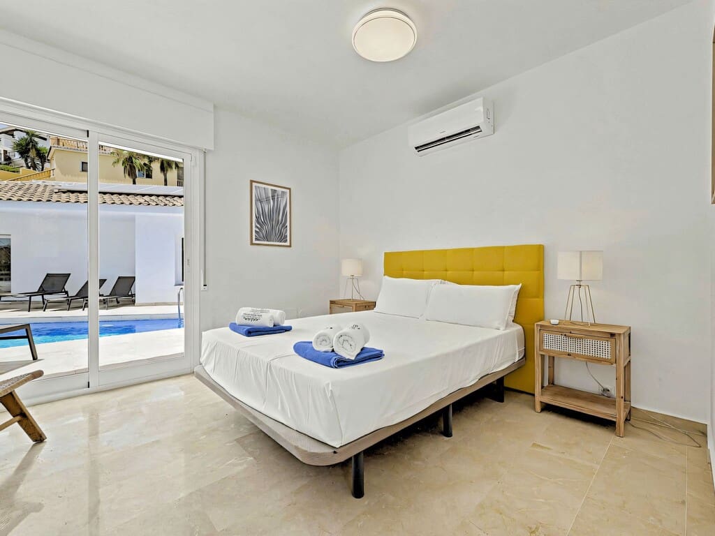 5 chambre Villa/Maison à vendre à Mijas Costa avec piscine garage - 1 345 000 € (Ref: 10123517)