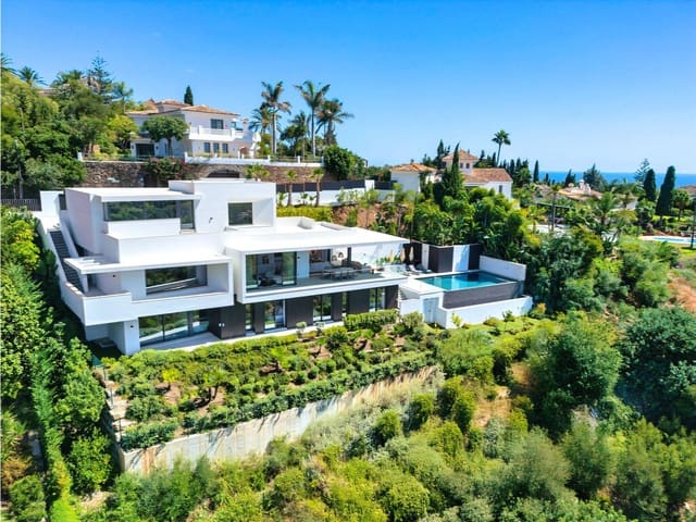 Chalet de 4 habitaciones en El Rosario, Marbella en venta con piscina garaje - 5.995.000 € (Ref: 10128125)