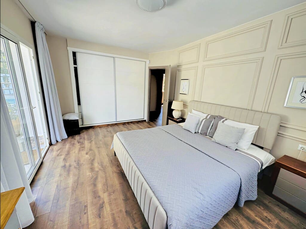 4 quarto Moradia para venda em Elviria com piscina garagem - 1 199 000 € (Ref: 10131290)
