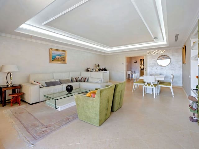 3 quarto Apartamento para venda em Estepona com piscina garagem - 2 275 000 € (Ref: 10131291)
