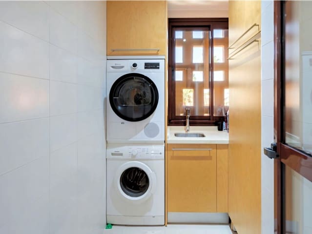 3 quarto Apartamento para venda em Estepona com piscina garagem - 2 275 000 € (Ref: 10131291)