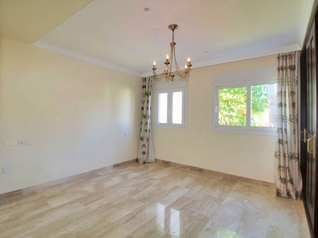 4 camera da letto Villa in vendita in San Pedro de Alcantara, Marbella con piscina garage - 1.900.000 € (Rif: 10132619)