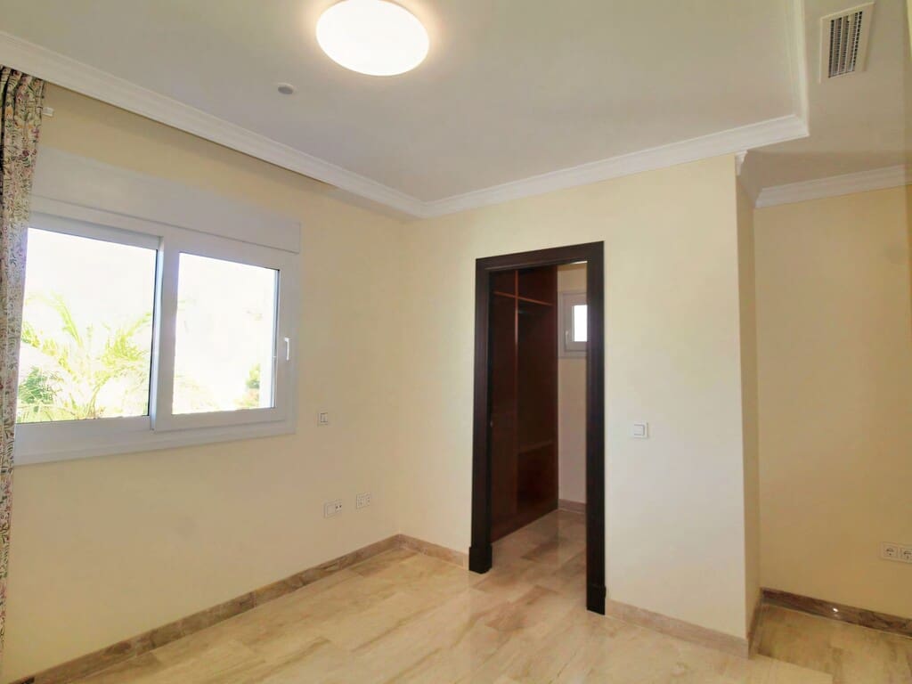 4 camera da letto Villa in vendita in San Pedro de Alcantara con piscina garage - 1.900.000 € (Rif: 10132619)