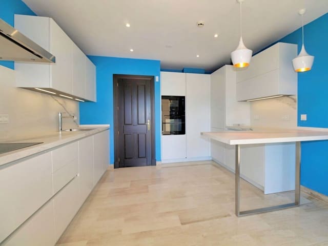 4 camera da letto Villa in vendita in San Pedro de Alcantara, Marbella con piscina garage - 1.900.000 € (Rif: 10132619)