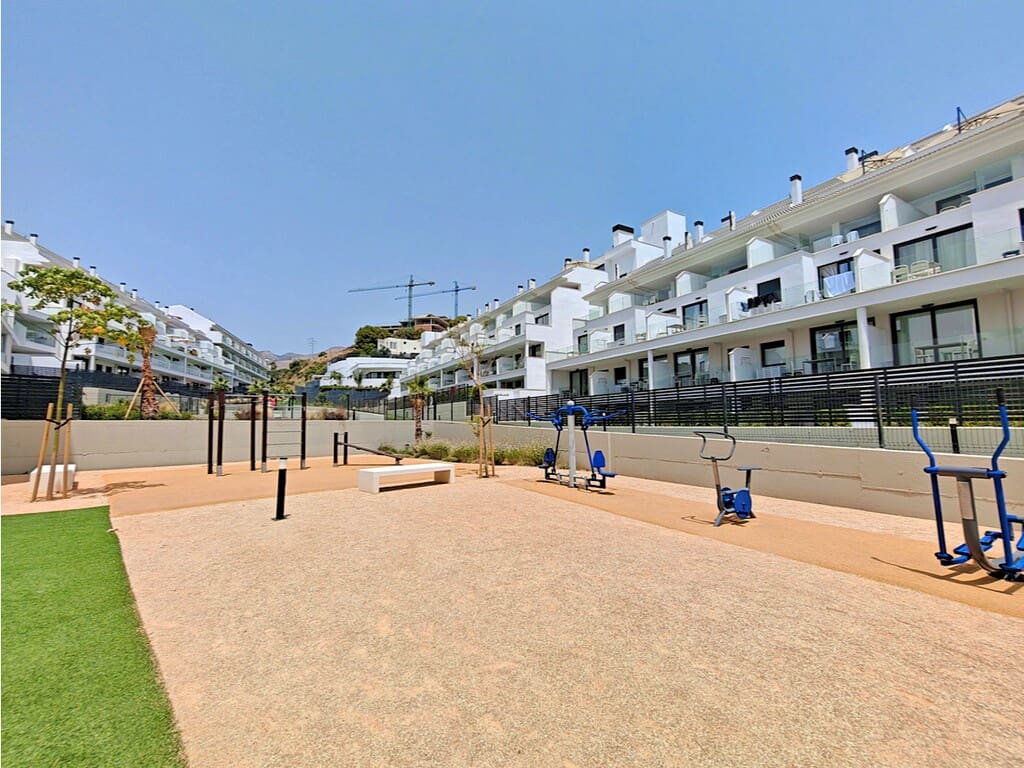 2 quarto Apartamento para venda em Fuengirola com piscina garagem - 440 000 € (Ref: 10135739)