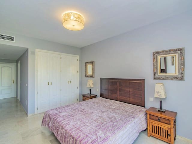 2 Zimmer Apartment zu verkaufen in Atalaya-Isdabe, Estepona mit Pool Garage - 399.000 € (Ref: 10135740)