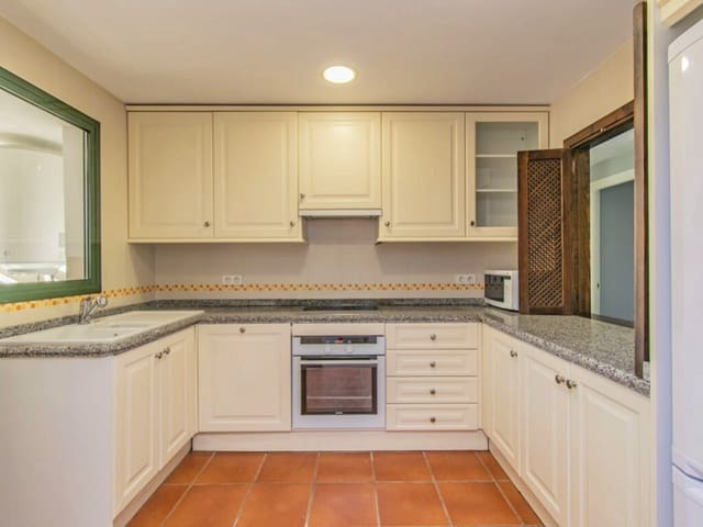 2 Zimmer Apartment zu verkaufen in Atalaya-Isdabe, Estepona mit Pool Garage - 399.000 € (Ref: 10135740)