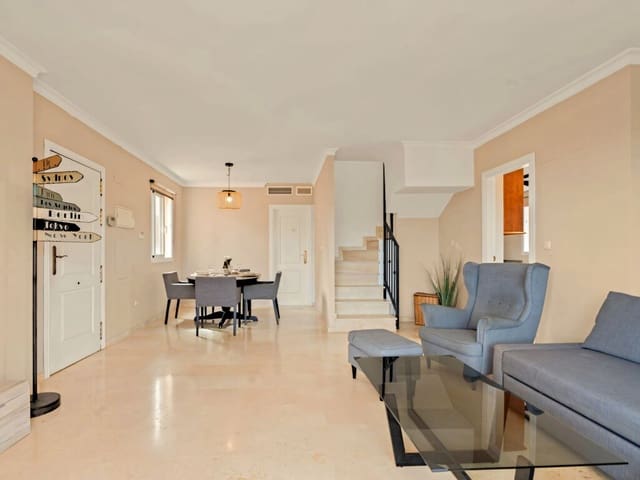 2 chambre Penthouse à vendre à Elviria, Marbella avec piscine garage - 435 000 € (Ref: 10139286)