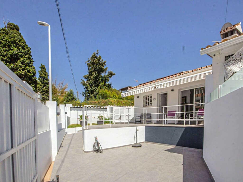 2 chambre Bungalow à vendre à Las Chapas avec garage - 489 000 € (Ref: 10139288)