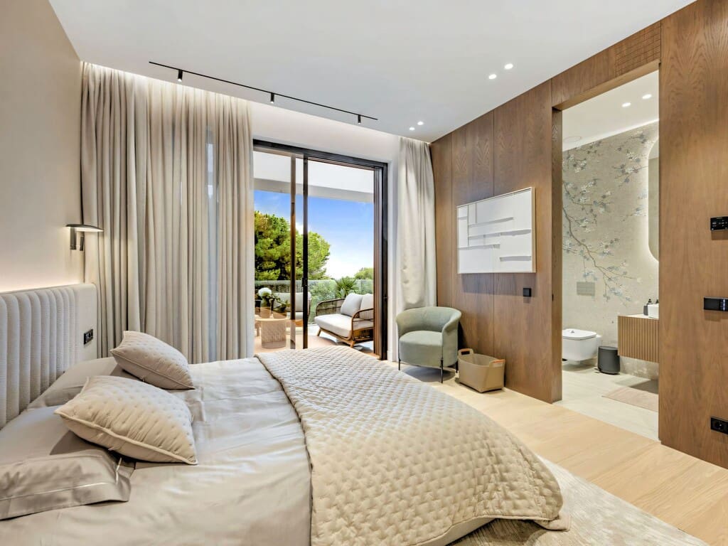 6 Zimmer Villa zu verkaufen in Golden Mile mit Pool Garage - 4.950.000 € (Ref: 10141751)