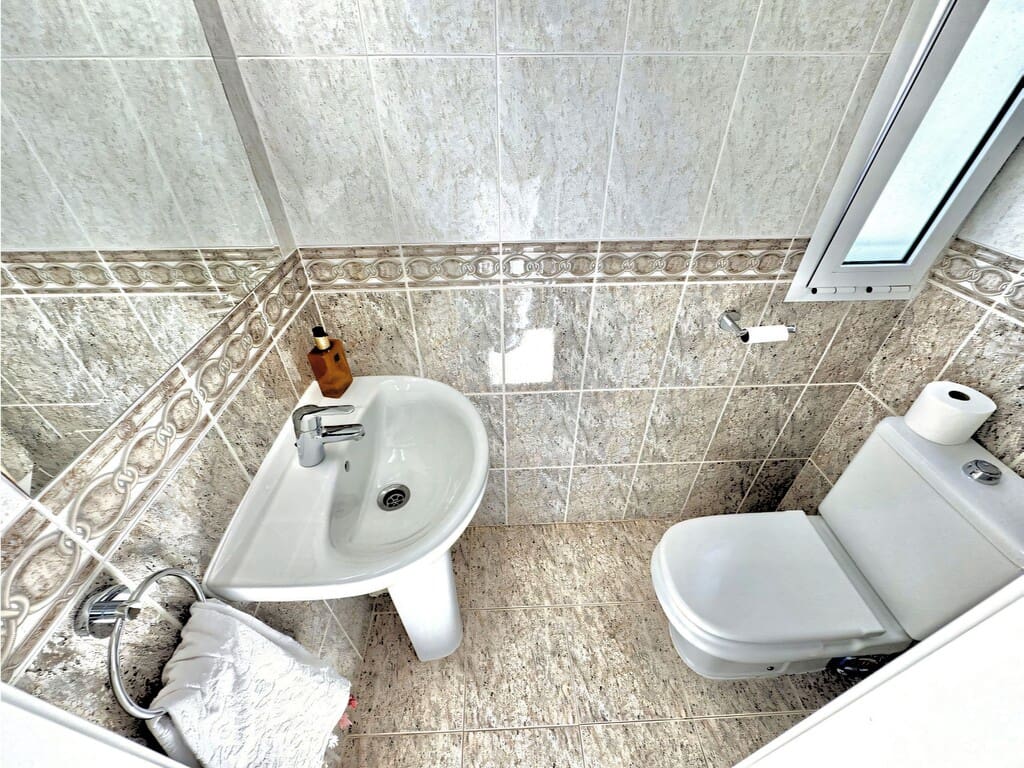 Chalet de 4 habitaciones en Calahonda en venta con piscina garaje - 1.250.000 € (Ref: 10141752)