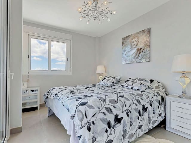 2 soverom Leilighet til salgs i Torreblanca, Fuengirola med svømmebasseng garasje - € 429 000 (Ref: 10146325)