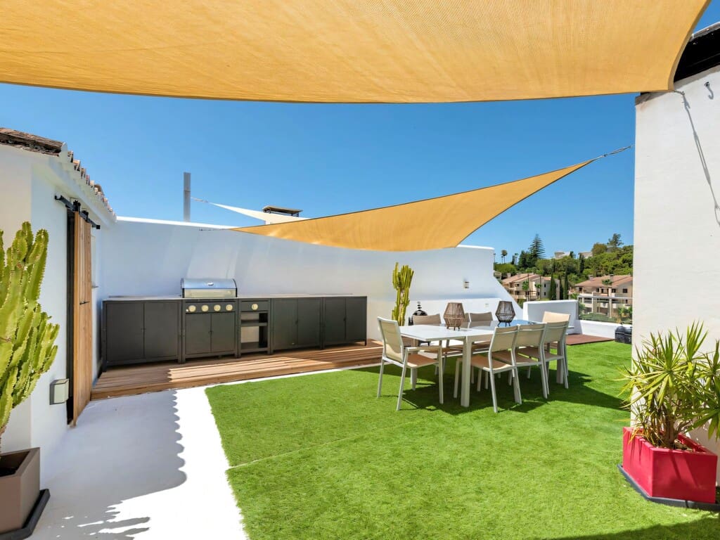 3 chambre Penthouse à vendre à La Quinta avec piscine garage - 850 000 € (Ref: 10153313)