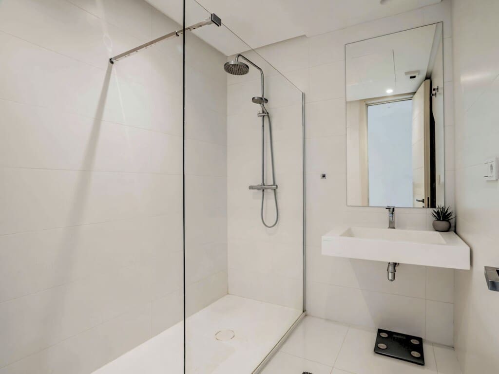 2 bedroom Penthouse for sale in Benahavis with pool garage - € 775,000 (Ref: 10154820)