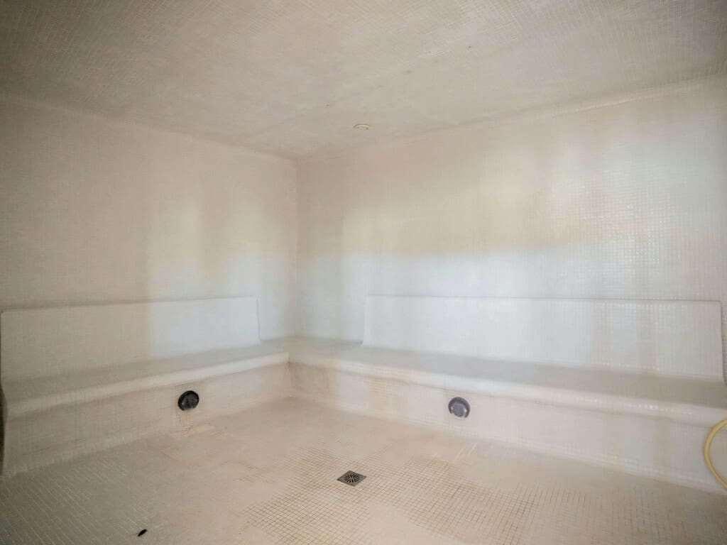 2 bedroom Penthouse for sale in Benahavis with pool garage - € 775,000 (Ref: 10154820)