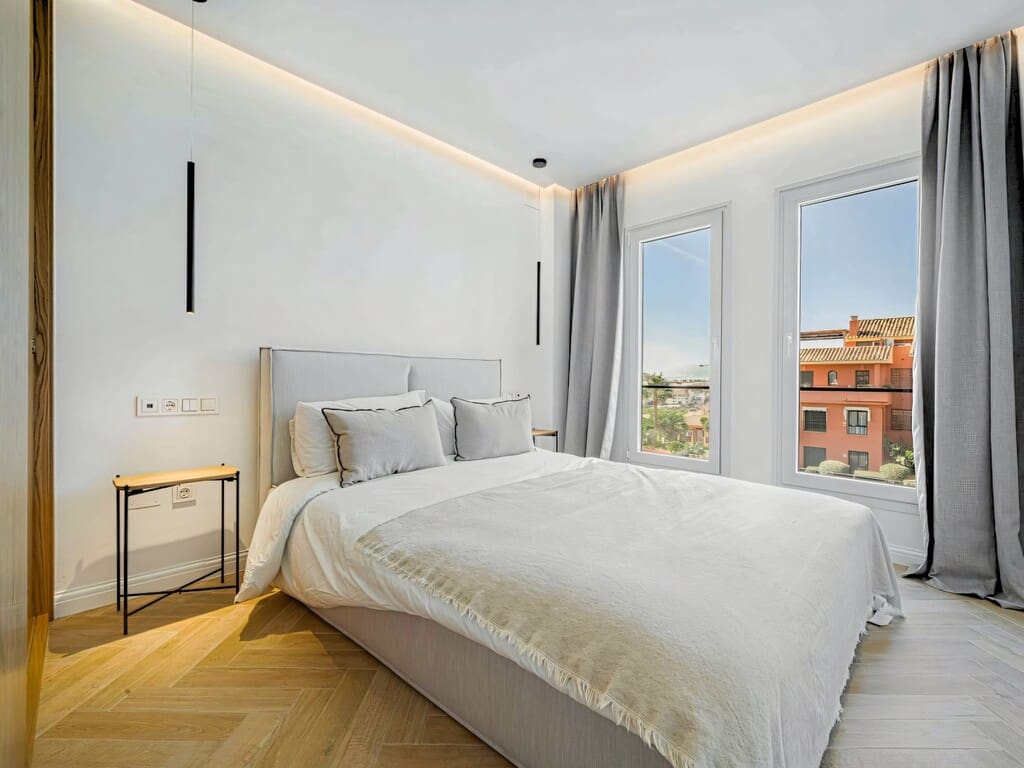 3 chambre Penthouse à vendre à Bel-Air avec piscine garage - 995 000 € (Ref: 10157418)