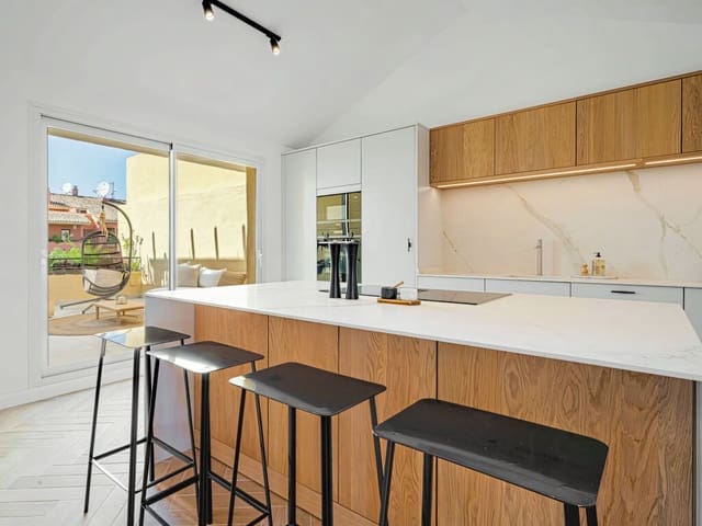 3 soverom Penthouse til salgs i Bel-Air, Estepona med svømmebasseng garasje - € 995 000 (Ref: 10157418)
