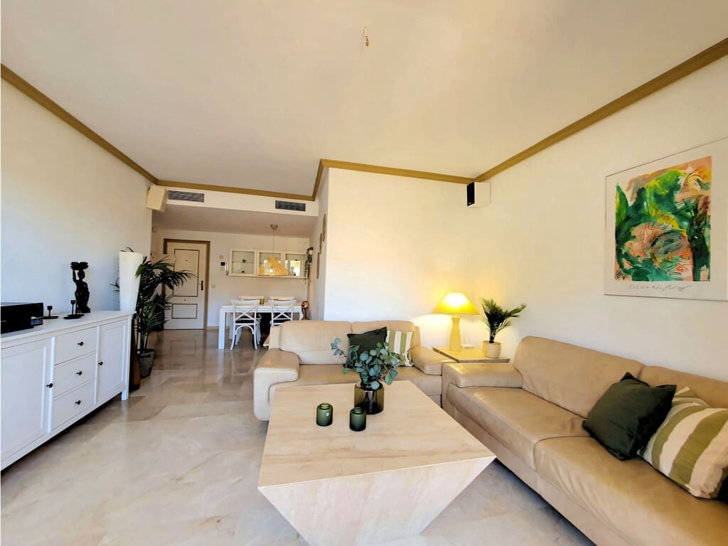 2 soverom Penthouse til salgs i Torrequebrada med svømmebasseng garasje - € 475 000 (Ref: 10159120)