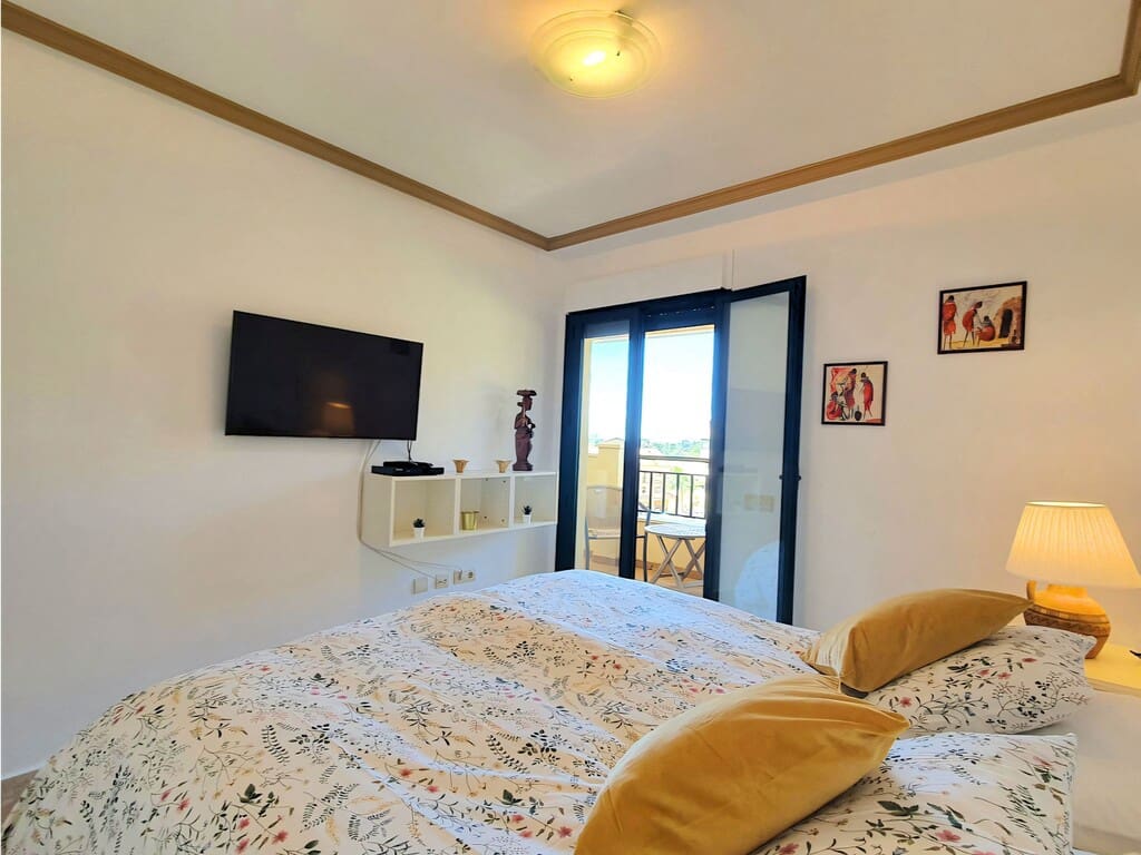 2 soverom Penthouse til salgs i Torrequebrada med svømmebasseng garasje - € 475 000 (Ref: 10159120)