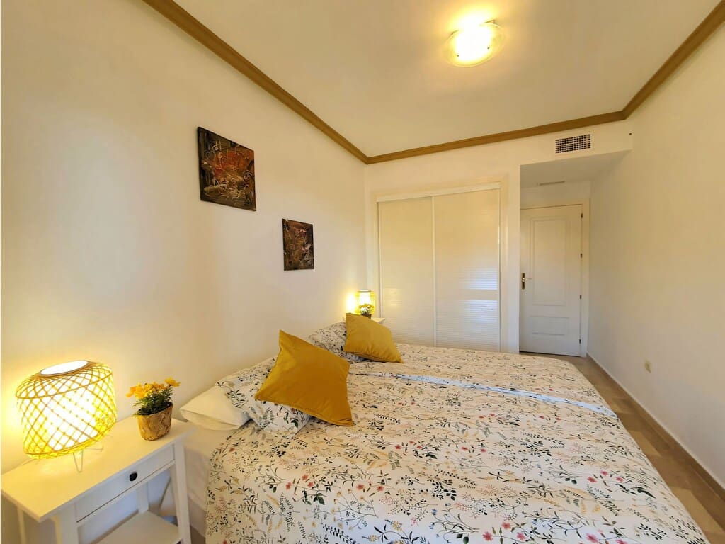2 soverom Penthouse til salgs i Torrequebrada med svømmebasseng garasje - € 475 000 (Ref: 10159120)