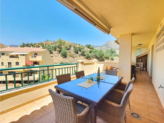 2 soverom Penthouse til salgs i Torrequebrada, Benalmádena med svømmebasseng garasje - € 475 000 (Ref: 10159120)