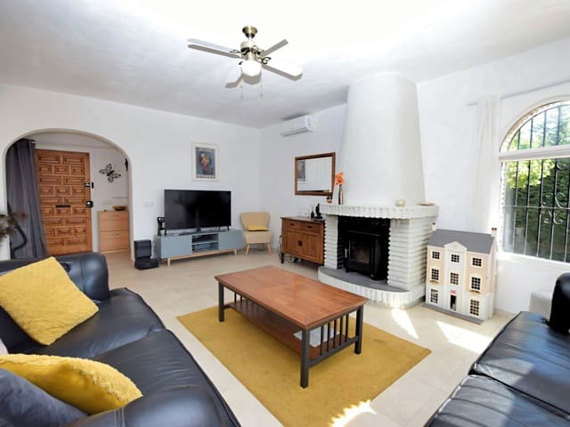 3 soveværelse Villa til salg i Mijas Costa, Mijas med swimmingpool garage - € 789.000 (Ref: 10161057)