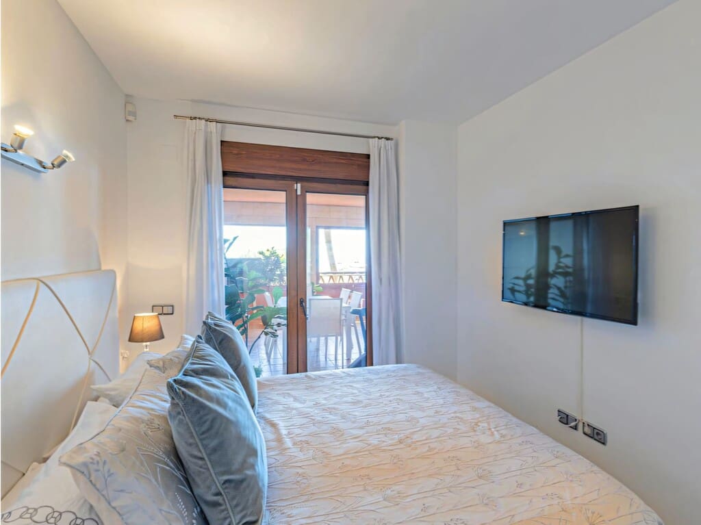 Apartamento de 2 habitaciones en Benalmádena en venta con piscina garaje - 525.000 € (Ref: 10162165)
