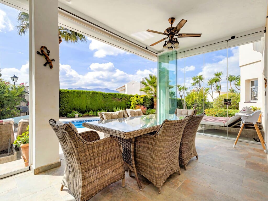 3 bedroom Villa for sale in Alhaurin Golf with pool garage - € 845,000 (Ref: 10162166)