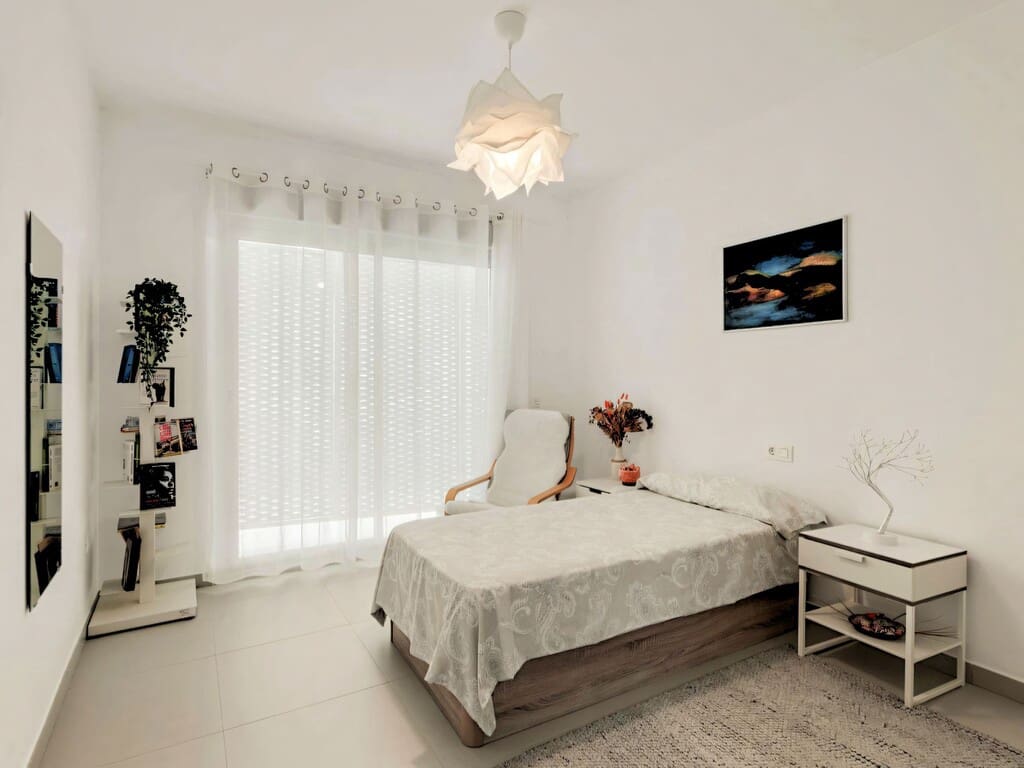 2 bedroom Apartment for sale in Benalmadena with pool garage - € 665,000 (Ref: 10162854)