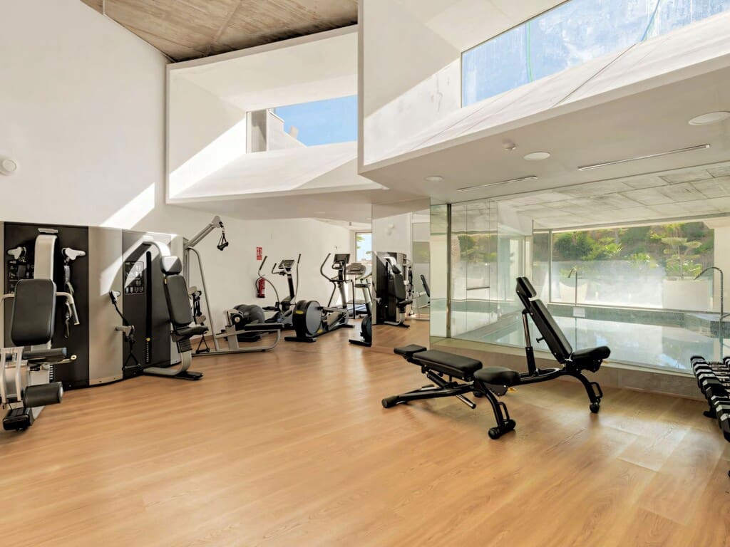 2 bedroom Apartment for sale in Benalmadena with pool garage - € 665,000 (Ref: 10162854)