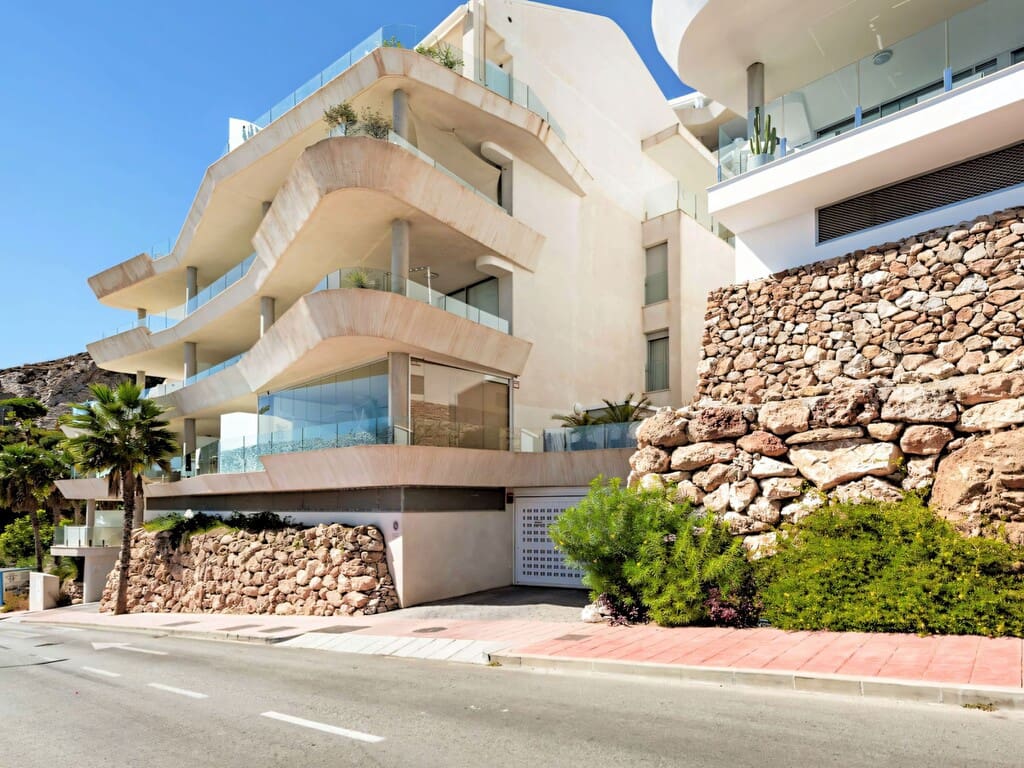 2 bedroom Apartment for sale in Benalmadena with pool garage - € 665,000 (Ref: 10162854)