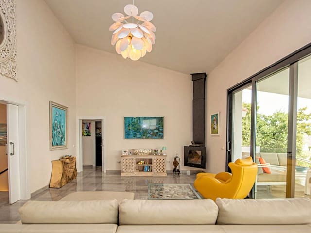 4 Zimmer Villa zu verkaufen in La Mairena, Ojen mit Pool Garage - 1.695.000 € (Ref: 10162855)