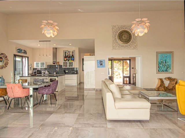 4 Zimmer Villa zu verkaufen in La Mairena, Ojen mit Pool Garage - 1.695.000 € (Ref: 10162855)