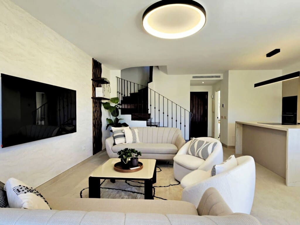 4 slaapkamer Huis te koop in Nueva Andalucia met zwembad garage - € 950.000 (Ref: 10164697)