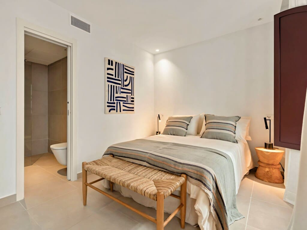 3 bedroom Townhouse for sale in Estepona - € 785,000 (Ref: 10166213)