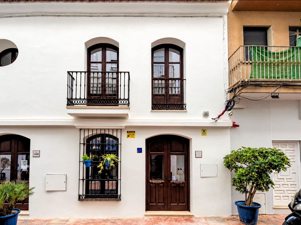 3 bedroom Townhouse for sale in Estepona - € 785,000 (Ref: 10166213)