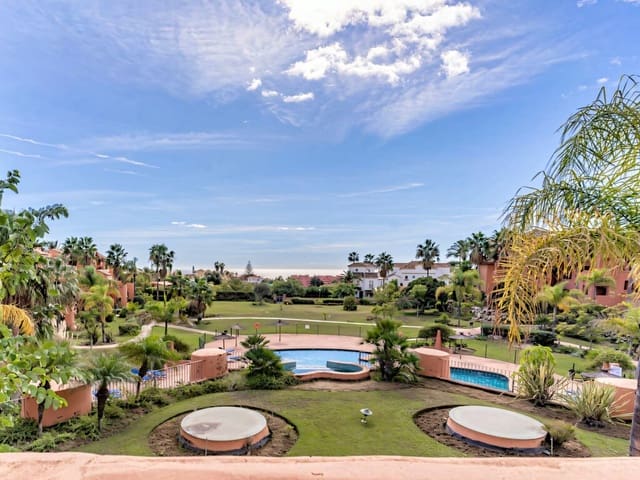 2 Zimmer Apartment zu verkaufen in Sotoserena, Estepona mit Pool Garage - 420.000 € (Ref: 10168258)