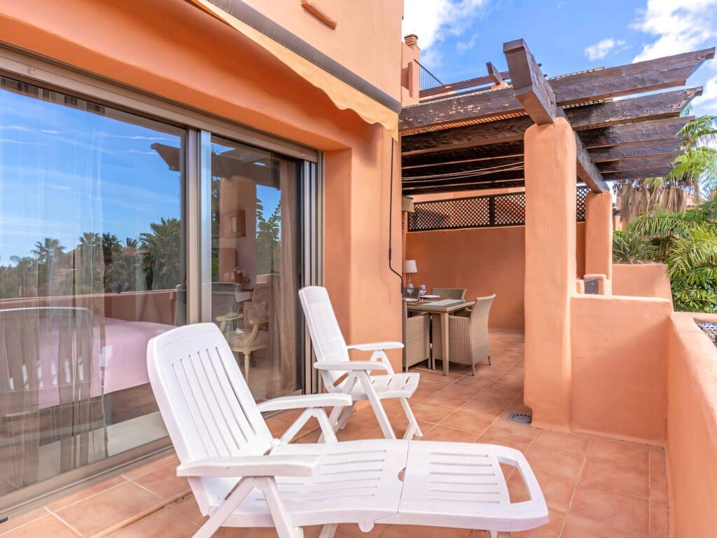 2 Zimmer Apartment zu verkaufen in New Golden Mile mit Pool Garage - 420.000 € (Ref: 10168258)