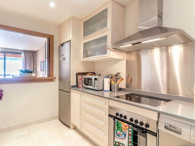 2 Zimmer Apartment zu verkaufen in Sotoserena, Estepona mit Pool Garage - 420.000 € (Ref: 10168258)