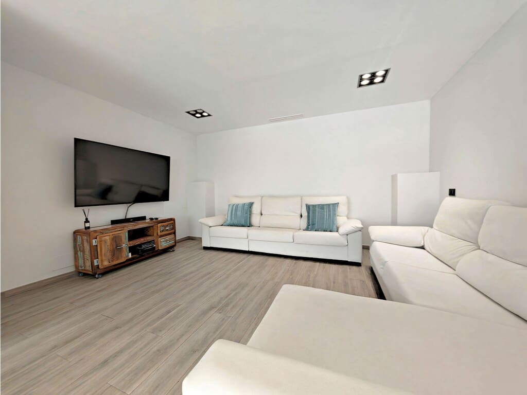 Chalet de 4 habitaciones en Riviera del Sol en venta con piscina garaje - 1.345.000 € (Ref: 10171067)