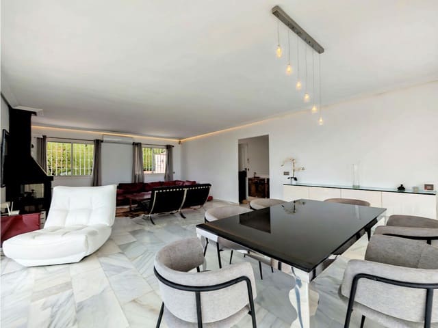 Chalet de 4 habitaciones en Riviera del Sol, Mijas en venta con piscina garaje - 1.345.000 € (Ref: 10171067)
