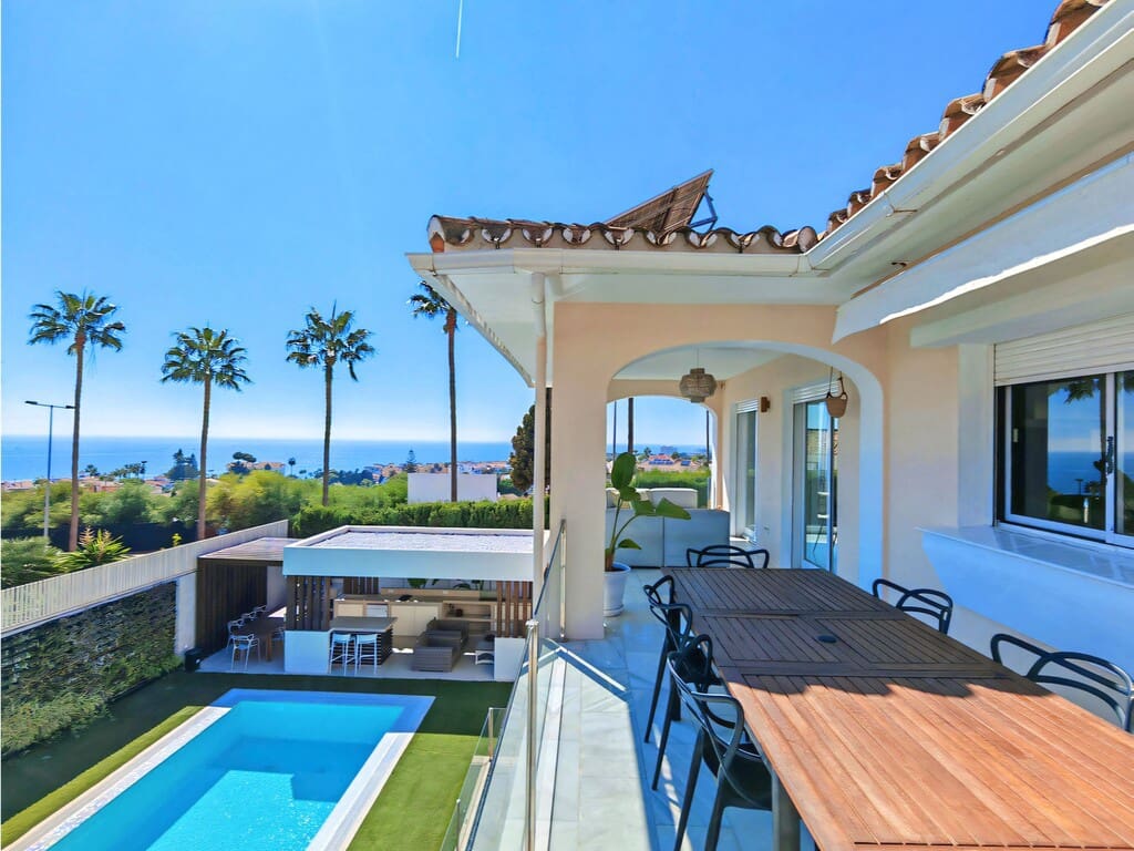 Chalet de 4 habitaciones en Riviera del Sol en venta con piscina garaje - 1.345.000 € (Ref: 10171067)