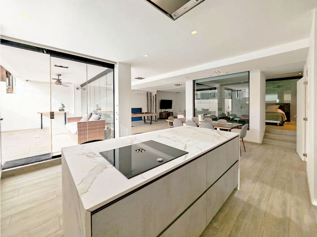 Chalet de 4 habitaciones en Riviera del Sol en venta con piscina garaje - 1.345.000 € (Ref: 10171067)