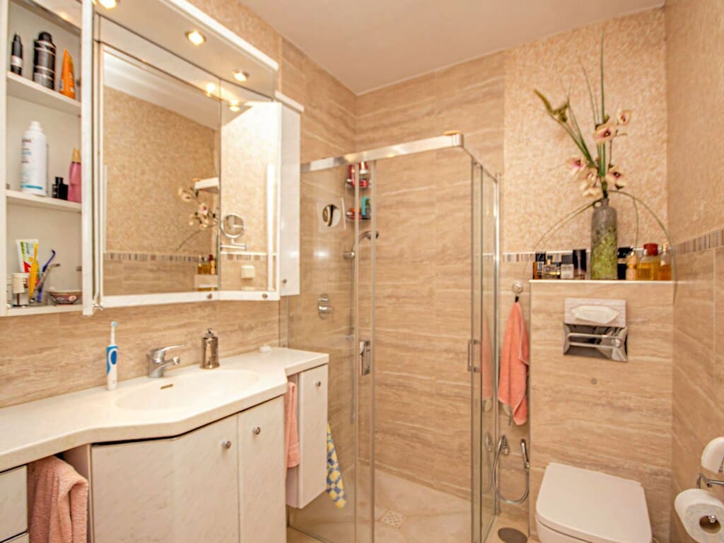2 Zimmer Apartment zu verkaufen in Calahonda mit Pool Garage - 699.000 € (Ref: 10173359)