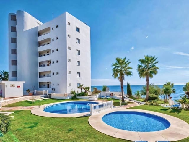 Apartamento de 2 habitaciones en Calahonda, Mijas en venta con piscina garaje - 699.000 € (Ref: 10173359)