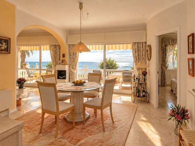 Apartamento de 2 habitaciones en Calahonda, Mijas en venta con piscina garaje - 699.000 € (Ref: 10173359)