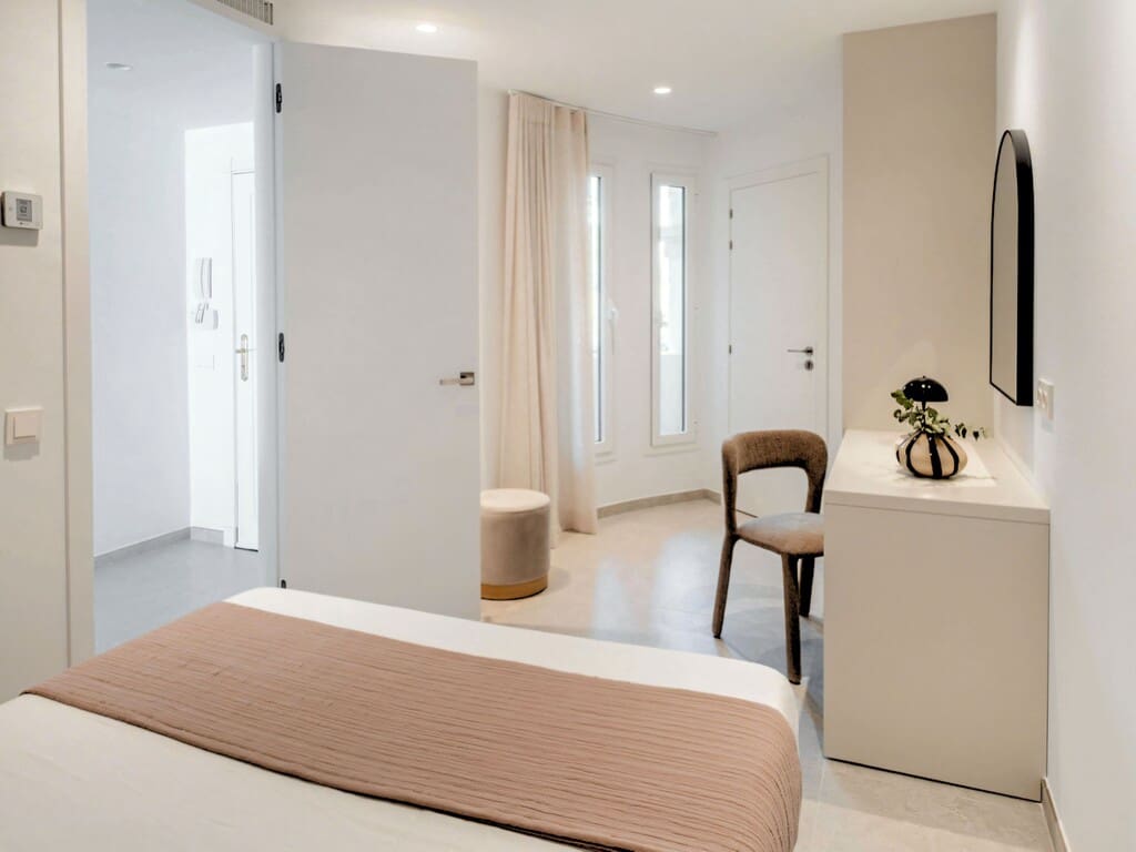 3 sypialnia Apartament na sprzedaż w Nueva Andalucia z basenem garażem - 1 150 000 € (Ref: 10173360)