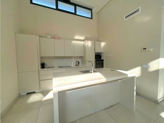 Chalet de 4 habitaciones en Atalaya-Isdabe, Estepona en venta con piscina garaje - 1.895.000 € (Ref: 10174429)