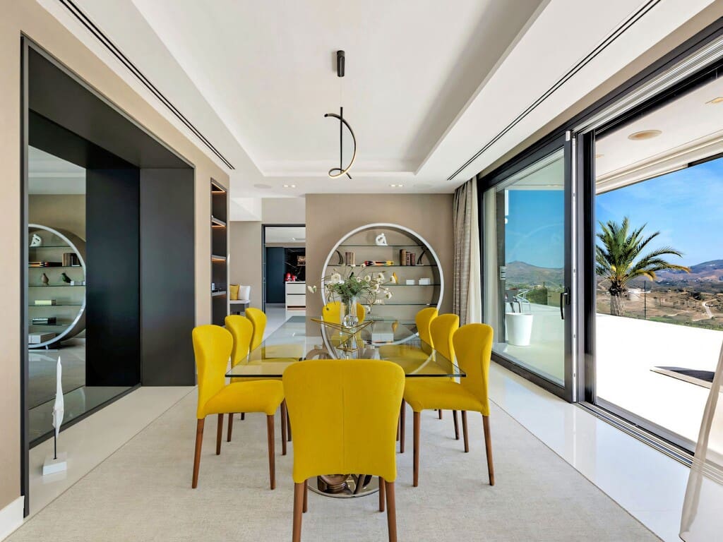 4 makuuhuone Huvila myytävänä paikassa La Cala de Mijas mukana uima-altaan 
autotalli - 3 750 000 € (Ref: 10174858)